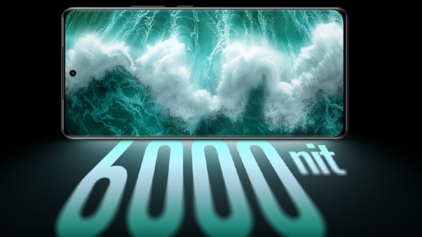 പ്രീമിയം സ്മാർട്ട്ഫോണുകളുടെ നെഞ്ചത്തേക്ക് റിയൽമി 'വെടിയുണ്ട'! പ്രീമിയം സ്മാർട്ട്ഫോണുകളുടെ നെഞ്ചത്തേക്ക് റിയൽമി 'വെടിയുണ്ട'!