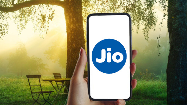 1 വേണ്ടിടത്ത് 9 നൽകുന്ന ജിയോ മാജിക്, അ‌തി​ൽ 8 എണ്ണം സൂപ്പർ ഹിറ്റ് 