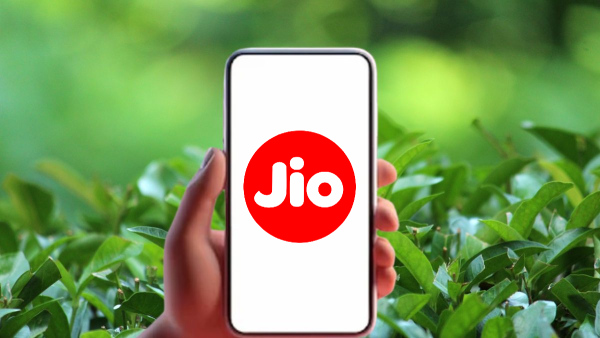 9 ജിയോ പ്ലാൻ ഉണ്ടായിരുന്നിടത്ത് ഇപ്പോൾ 2 എണ്ണം, അ‌തിന് മുടിഞ്ഞ പവറും!