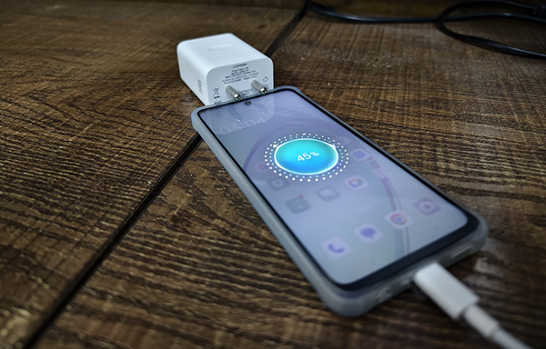 OPPO K12x 5G കൈയിൽക്കിട്ടി: താങ്ങാനാകുന്ന വിലയിൽ സുരക്ഷിതമായൊരു ഫോൺ OPPO K12x 5G കൈയിൽക്കിട്ടി: താങ്ങാനാകുന്ന വിലയിൽ സുരക്ഷിതമായൊരു ഫോൺ