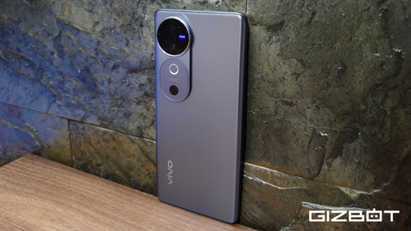 വിവോ V40, V40 പ്രോ മോഡലുകൾ ഇന്ത്യയിൽ വിവോ V40, V40 പ്രോ മോഡലുകൾ ഇന്ത്യയിൽ